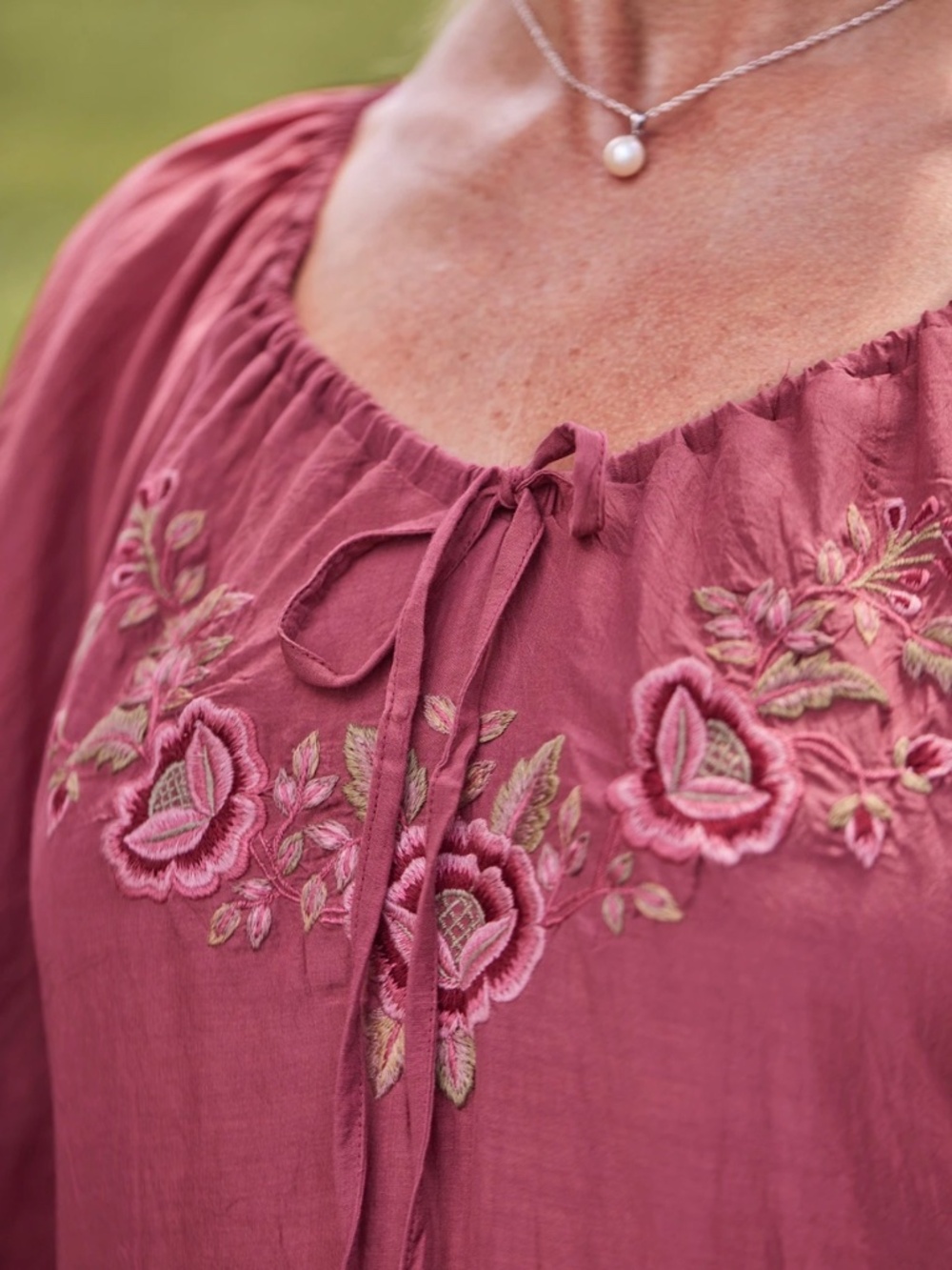 April Cornell red embroidered dress - Picture 2 of 11